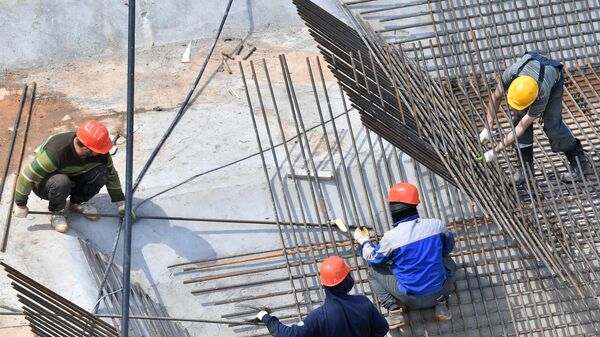 Строительство колеса обозрения Солнце Москвы  - Sputnik Тоҷикистон