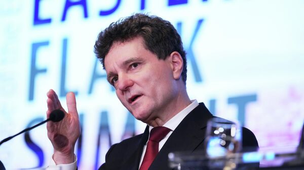 Президент Румынии Никушор Дан проводит брифинг для СМИ в Хельсинки, Финляндия, 16 декабря 2025 года. - Sputnik Тоҷикистон