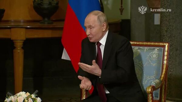 Путин ба Раҳмон дар робита ба қазияи марги Қобилҷон Алиев изҳори ҳамдардӣ кард - Sputnik Тоҷикистон