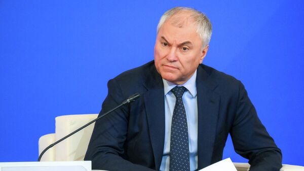 Председатель Государственной Думы РФ Вячеслав Володин на заседании Совета законодателей РФ при Федеральном Собрании РФ в Доме Союзов в Москве.  - Sputnik Тоҷикистон