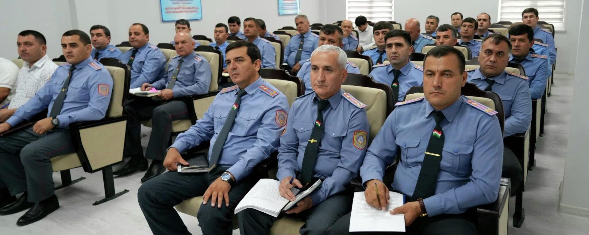 Сотрудники Министерства внутренних дел Республики Таджикистан. Архивное фото - Sputnik Таджикистан, 1920, 04.01.2026