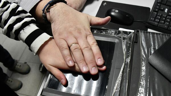 Выдача разрешения на работу в России иностранным гражданам - Sputnik Тоҷикистон