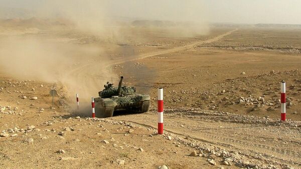 Танкодром полигона Харбмайдон  - Sputnik Таджикистан