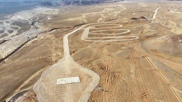 Эмомалӣ Раҳмон майдони танкронии машқгоҳи Ҳарбмайдон ва 4 дидбонгоҳи сарҳадиро дар марзи Тоҷикистону Афғонистон ба таври фосилавӣ ифтитоҳ кард - Sputnik Тоҷикистон