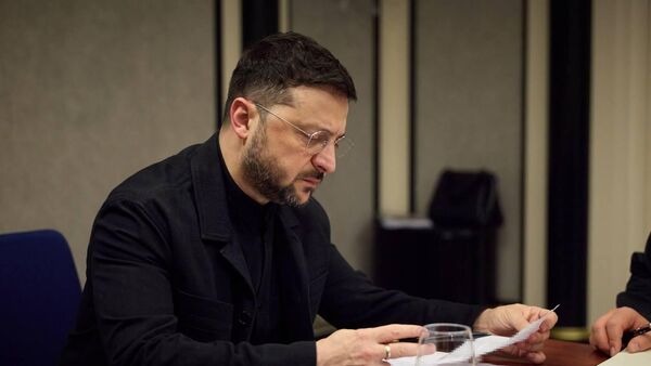 Владимир Зеленский  - Sputnik Тоҷикистон