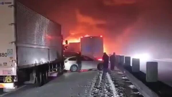 В Японии масштабное ДТП: столкнулись 56 машин - Sputnik Таджикистан