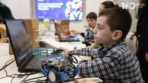 Фестиваль технологий для молодежи прошел в Душанбе - Sputnik Таджикистан