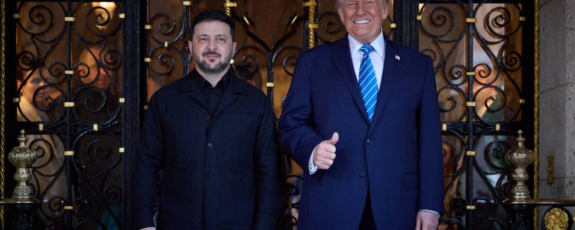 Встреча президента США Дональда Трампа и Владимира Зеленского - Sputnik Таджикистан, 1920, 30.12.2025