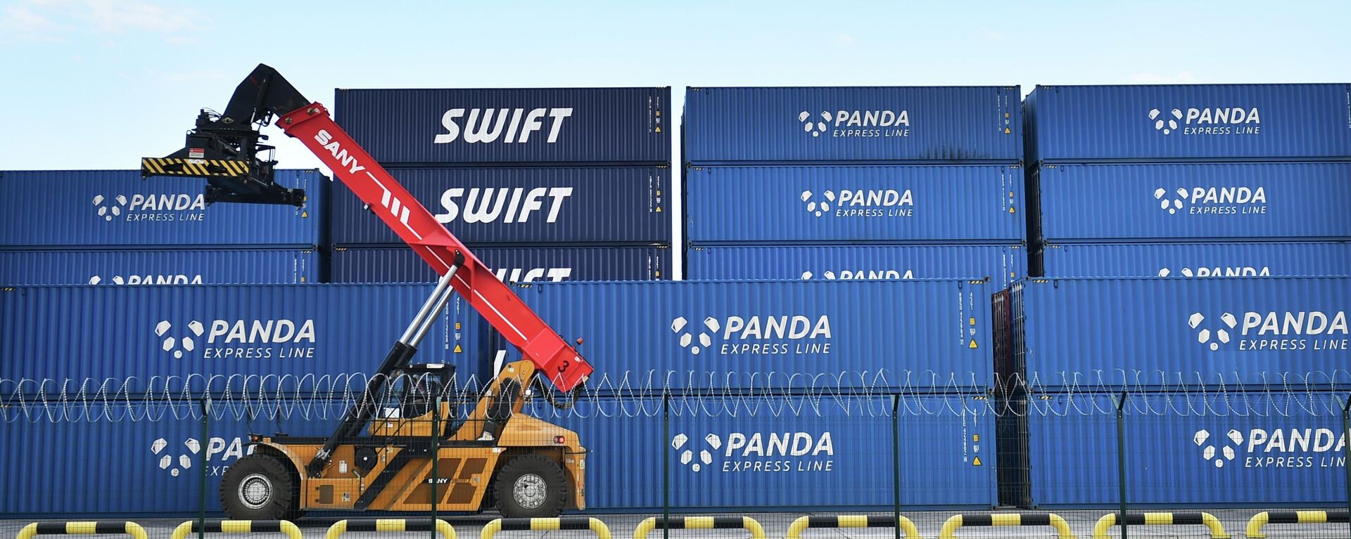 Транспортно-логистический центр Сибирский - Sputnik Таджикистан, 1920, 05.01.2026