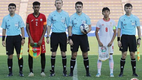 ФИФА включила в список арбитров на 2026-й специалистов из Таджикистана - Sputnik Таджикистан