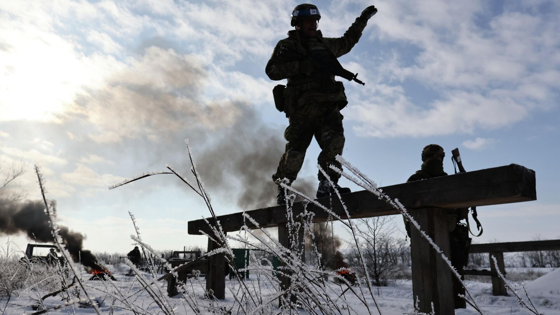 Украинские военные Украинские военные - Sputnik Таджикистан, 1920, 07.01.2026