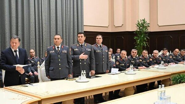 Эмомалӣ Раҳмон дар сохторҳои Вазорати корҳои дохилӣ тағйироти бузурги кадрӣ анҷом дод - Sputnik Тоҷикистон