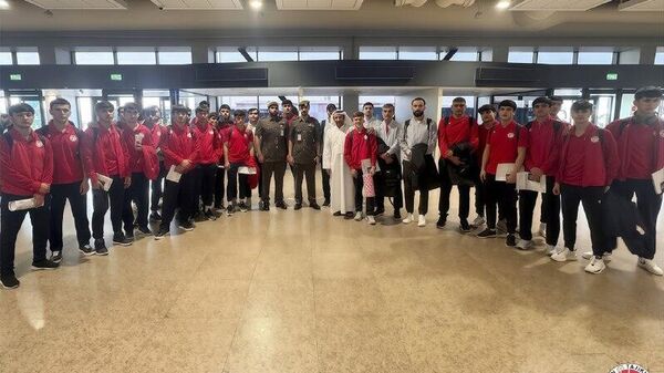 Юношеская сборная Таджикистана (U-17) прибыла в Дубай - Sputnik Таджикистан