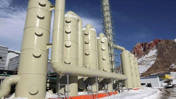 Завод по производству сурьмы Талко Голд в Айнинском районе - Sputnik Таджикистан