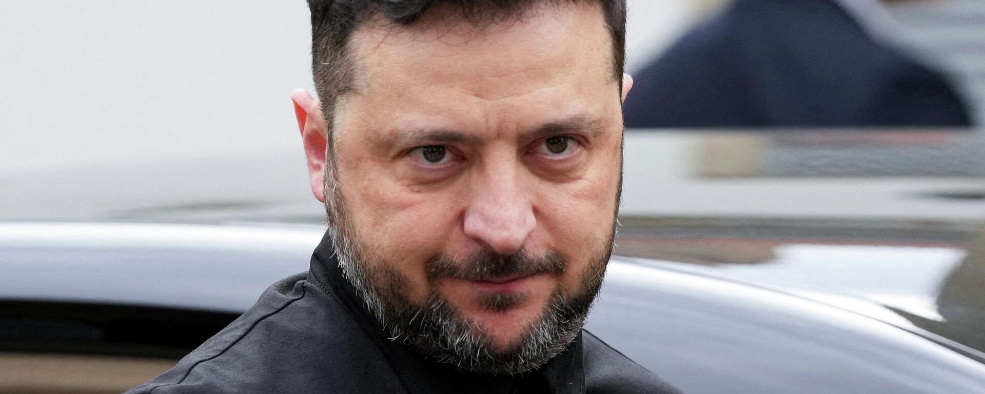 Владимир Зеленский прибывает на встречу в президентский дворец в Никосии, Кипр, в среду, 7 января 2026 года. - Sputnik Таджикистан, 1920, 01.02.2026