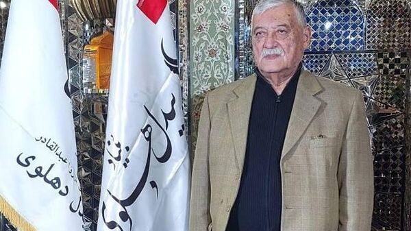 Таджикский литературовед Абдунаби Сатторзода получил первую Международную премию имени Бедила - Sputnik Таджикистан