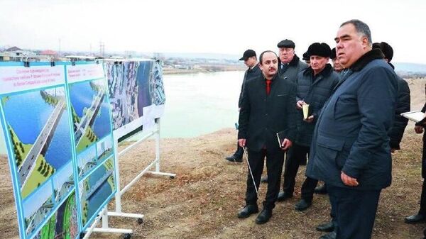 Болои Сирдарё дар Хуҷанд пули нав месозанд - Sputnik Тоҷикистон