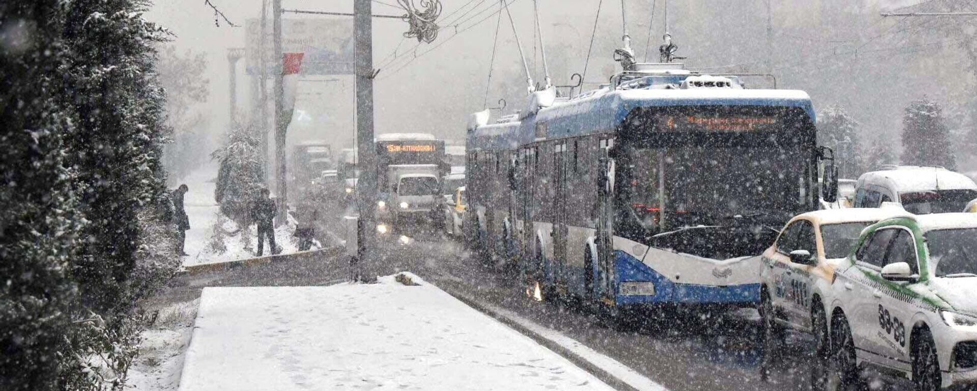 Зима в Душанбе. Архивное фото - Sputnik Таджикистан, 1920, 20.01.2026