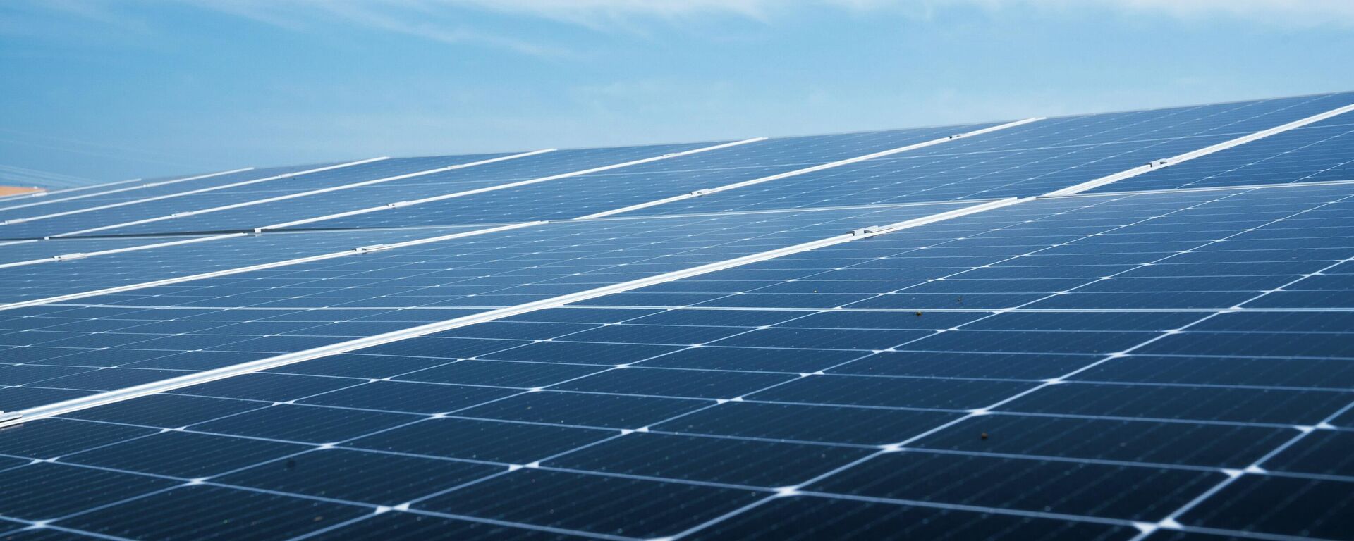 Солнечные панели - Sputnik Таджикистан, 1920, 08.03.2026