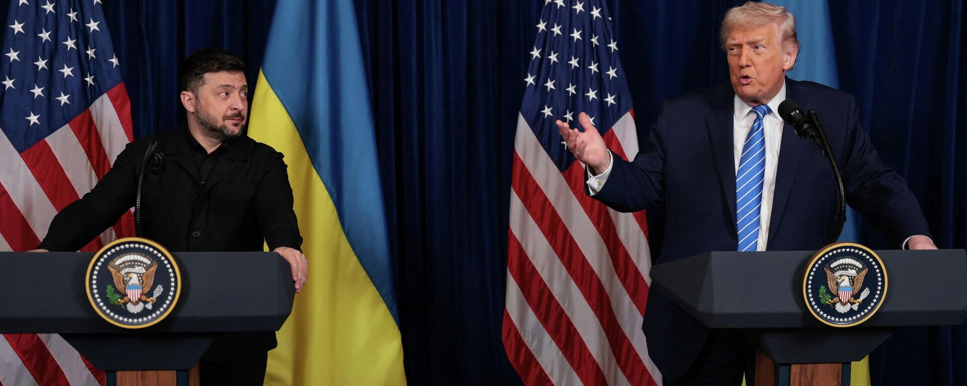 Встреча президента США Дональда Трампа и Владимира Зеленского  - Sputnik Тоҷикистон, 1920, 21.01.2026