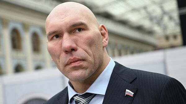 Первый заместитель председателя комитета Государственной Думы РФ по туризму и развитию туристической инфраструктуры Николай Валуев. Архивное фото - Sputnik Тоҷикистон