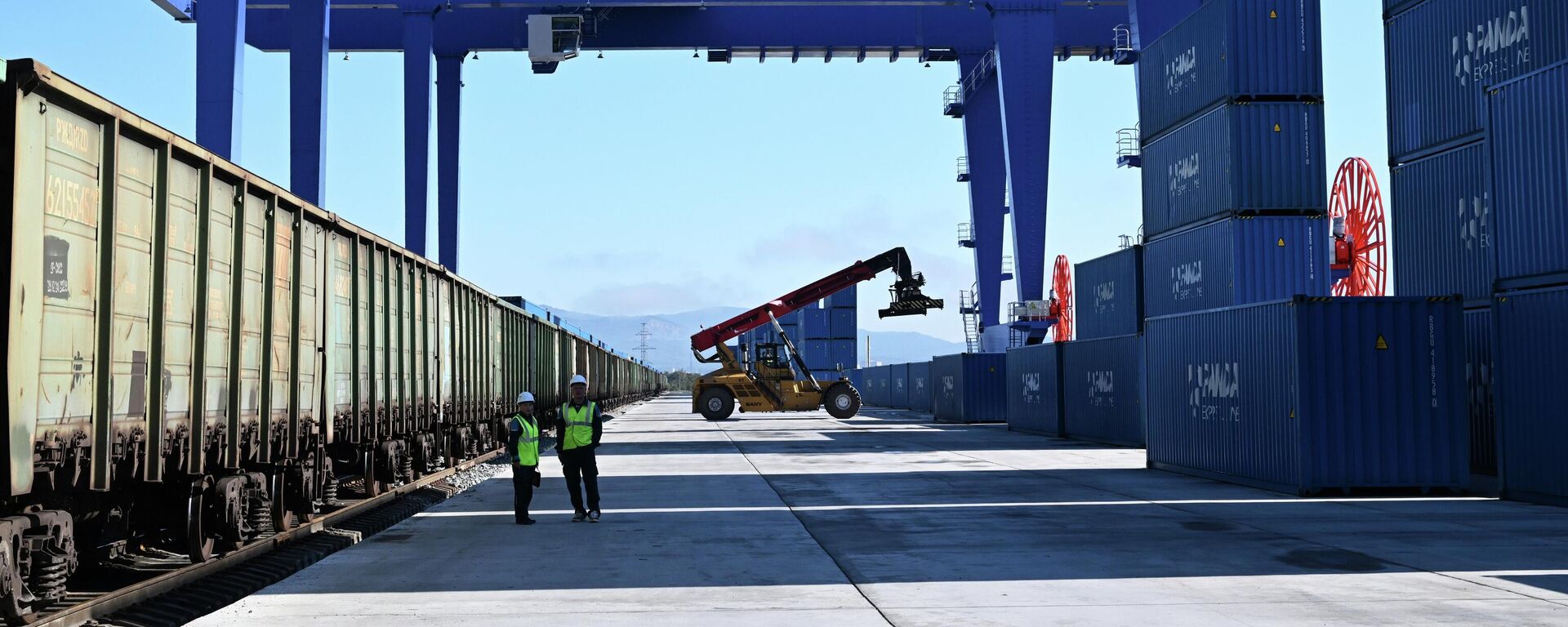 Транспортно-логистический центр Артем в Приморье - Sputnik Таджикистан, 1920, 27.01.2026