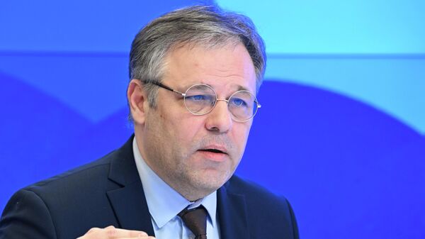 Посол по особым поручениям МИД России Родион Мирошник в Международном мультимедийном пресс-центре медиагруппы Россия сегодня. - Sputnik Таджикистан