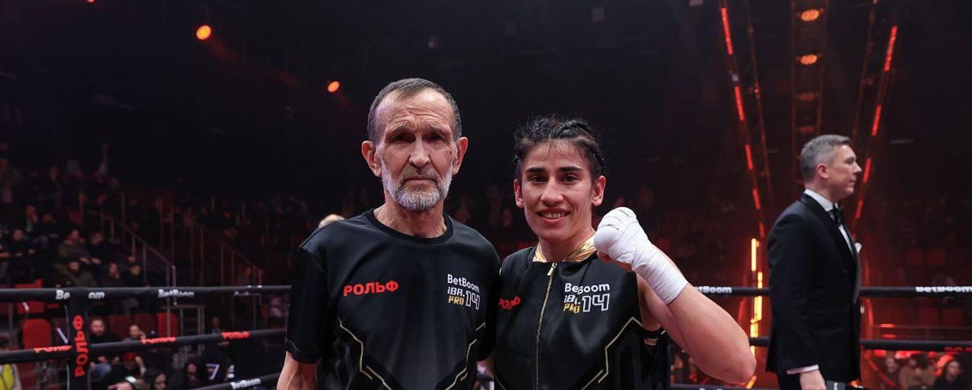 Мижгона Самадова одержала первую победу в профессиональном боксе на IBA Pro 14 - Sputnik Таджикистан, 1920, 31.01.2026