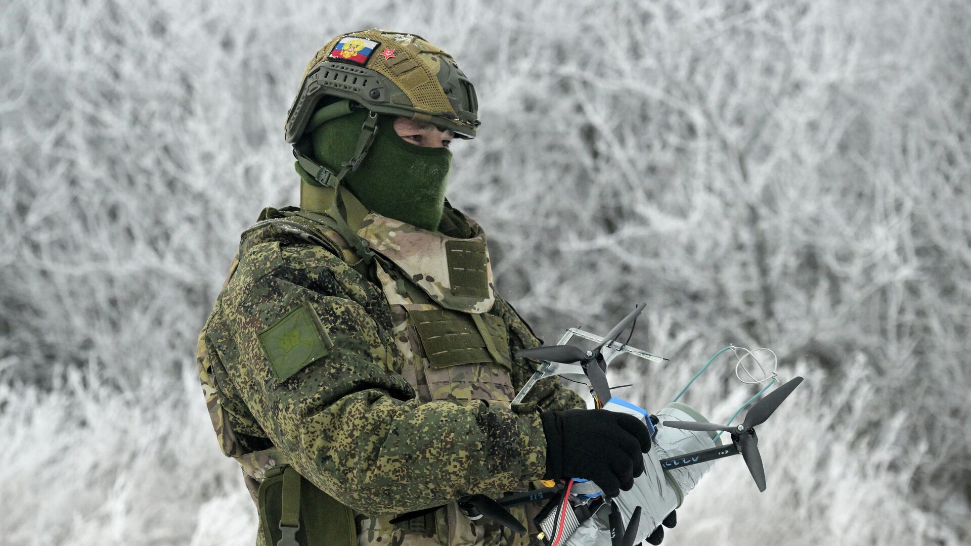 Боевая подготовка операторов беспилотных систем Южной группировки войск в зоне СВО  - Sputnik Тоҷикистон, 1920, 02.02.2026