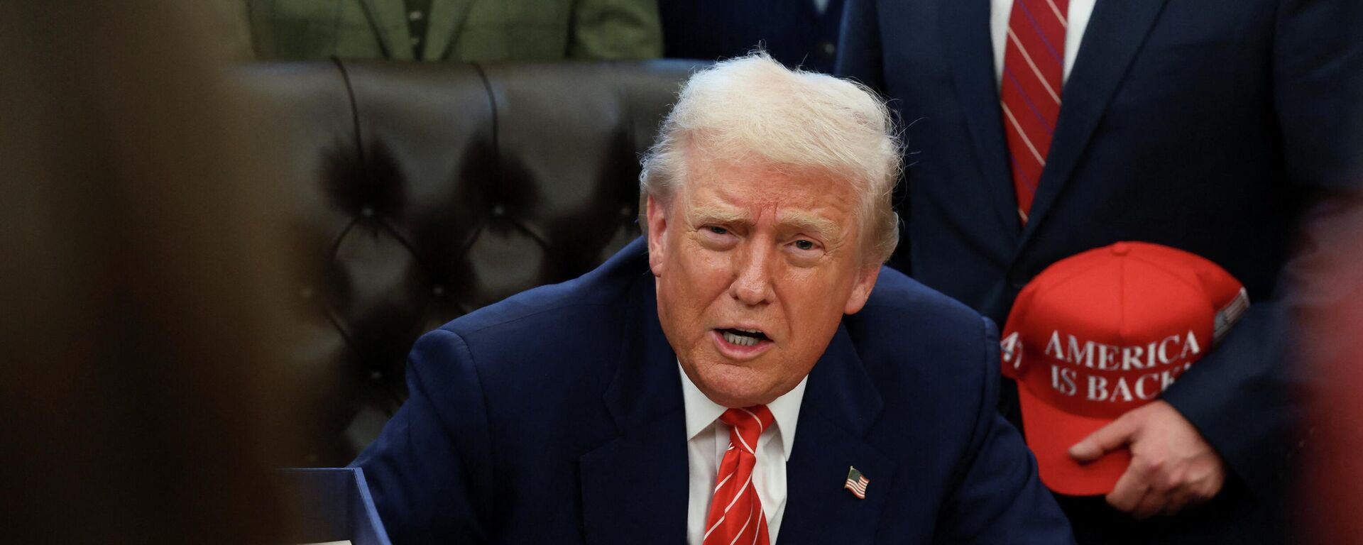 Президент США Дональд Трамп - Sputnik Тоҷикистон, 1920, 04.02.2026