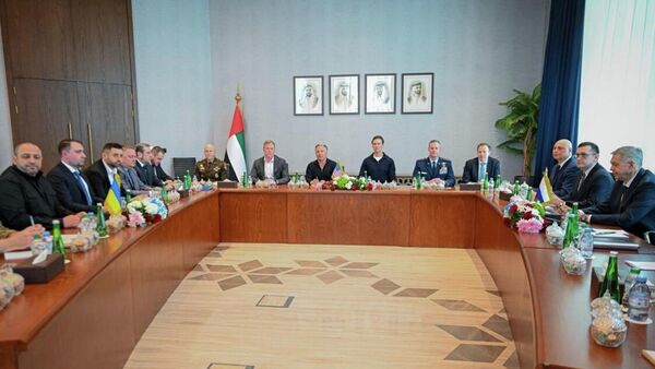 Переговоры представителей РФ, США и Украины в Абу-Даби  - Sputnik Тоҷикистон