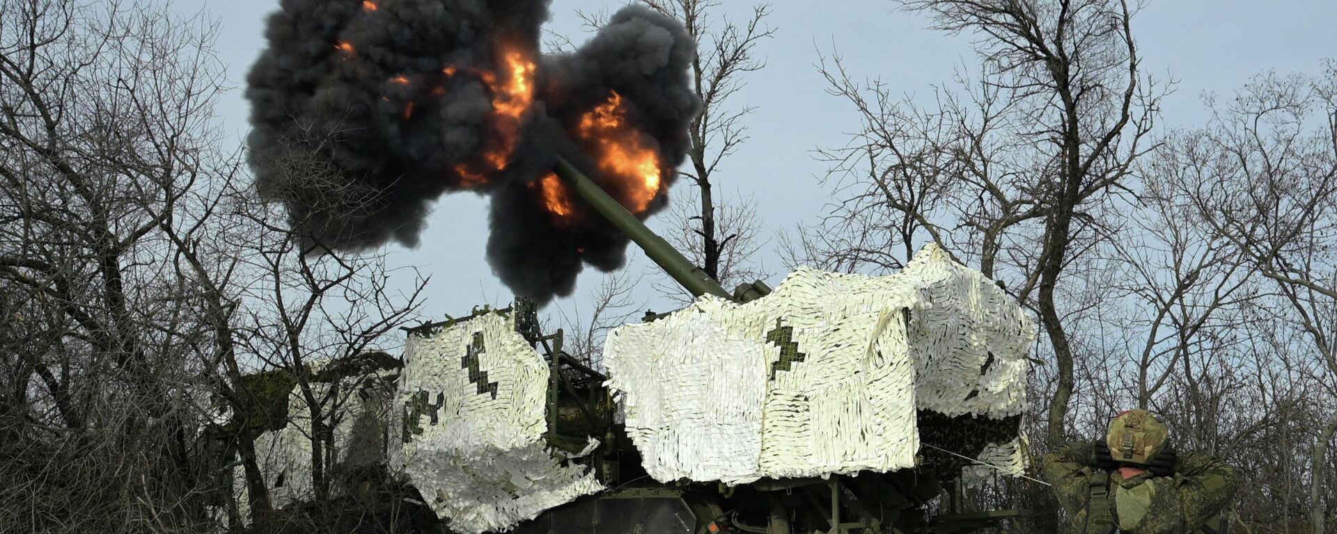 Боевая работа артиллеристов группировки войск Запад на Харьковском направлении - Sputnik Таджикистан, 1920, 07.02.2026