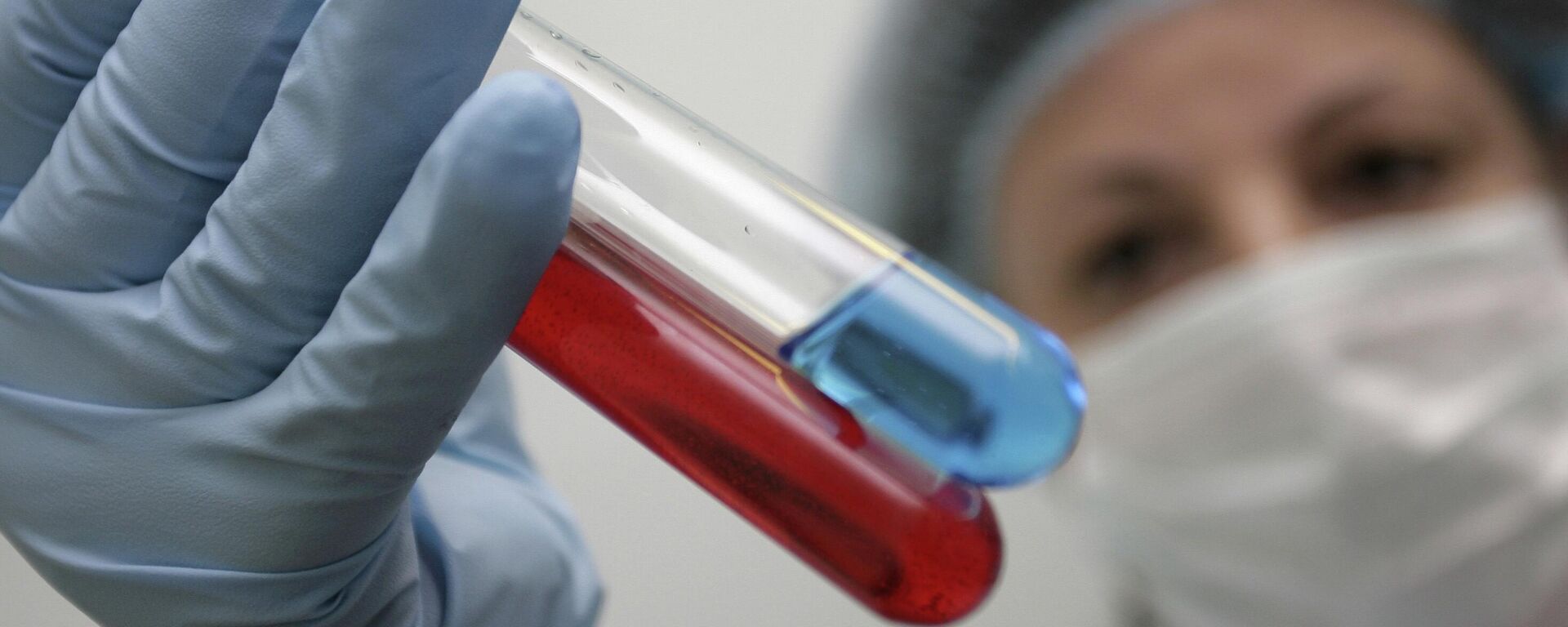 Работа вирусологической лаборатории. Иллюстративное фото - Sputnik Тоҷикистон, 1920, 10.02.2026