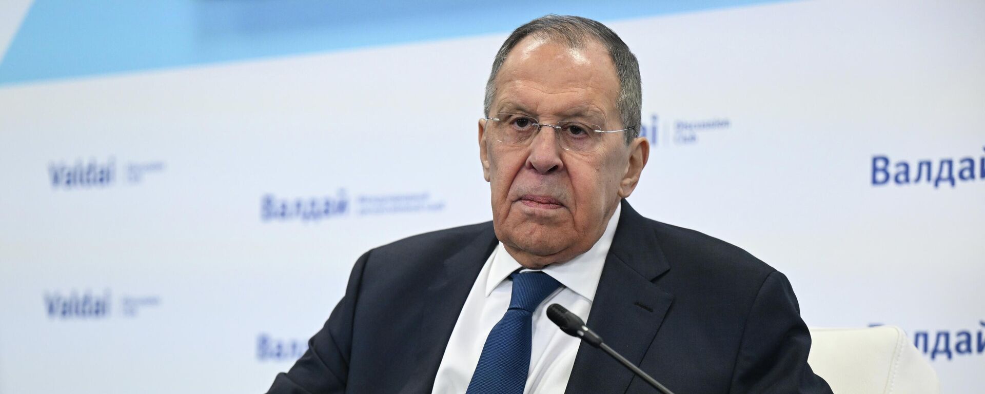 Министр иностранных дел РФ Сергей Лавров на XV Ближневосточной конференции Международного дискуссионного клуба Валдай в Москве.  - Sputnik Таджикистан, 1920, 10.02.2026