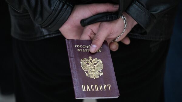 Рейд по проверке документов воинского учета у мигрантов, получивших гражданство РФ - Sputnik Таджикистан