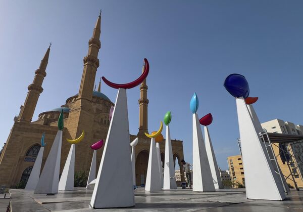 Украшения в рамках подготовки к предстоящему священному месяцу Рамадан в центре Бейрута, Ливан. - Sputnik Таджикистан