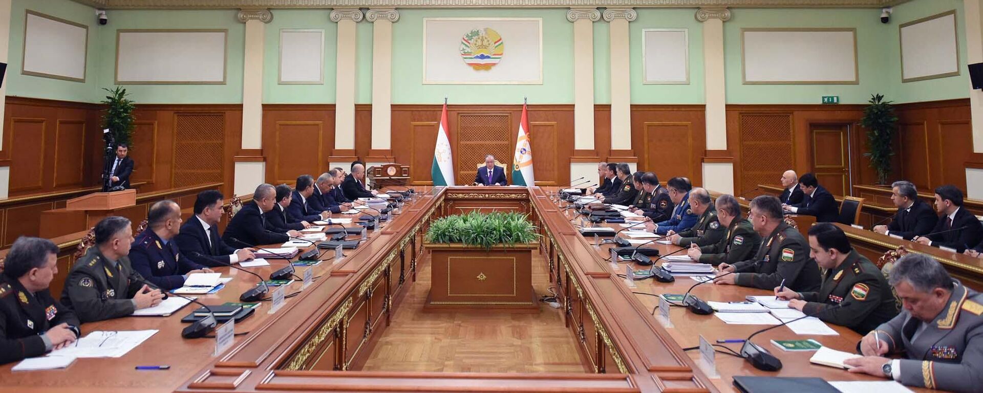 Заседание Совета безопасности Таджикистана. - Sputnik Таджикистан, 1920, 19.02.2026