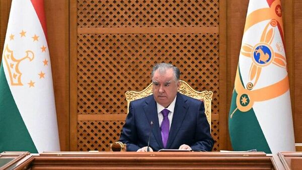 Эмомали Рахмон провел заседание Совета безопасности Таджикистана - Sputnik Таджикистан