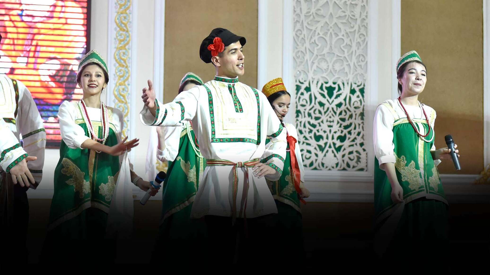 Широкая Масленица: в РТСУ прошли праздничные гулянья