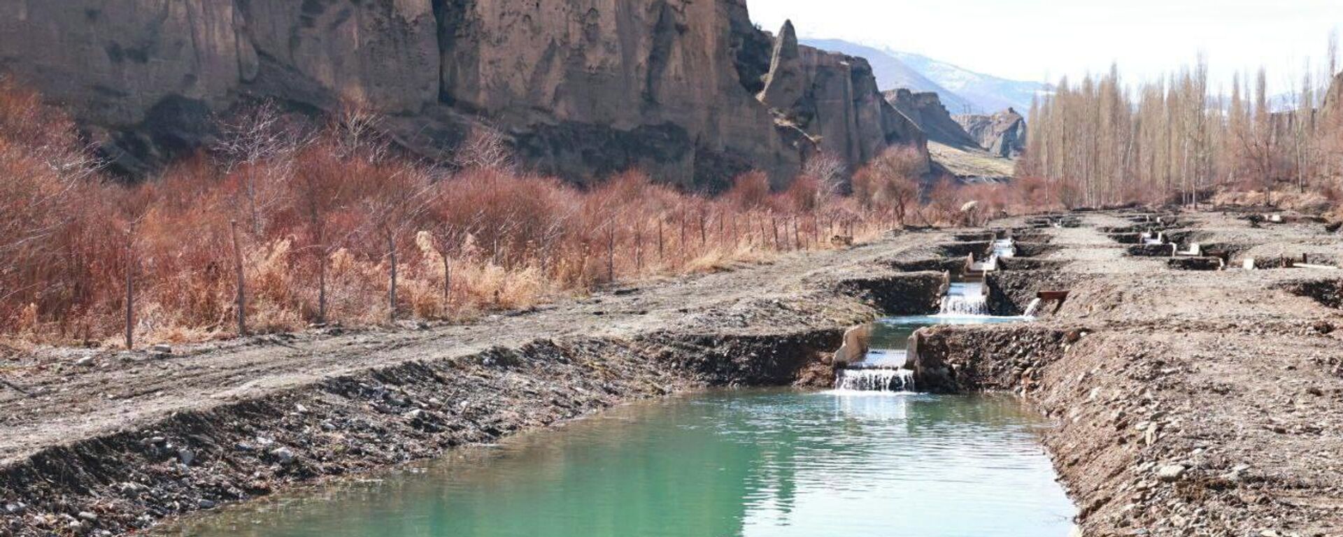 Создание рыбоводческих прудов в Шахристонском районе  - Sputnik Таджикистан, 1920, 20.02.2026