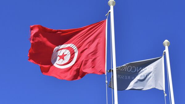 Флаг Туниса. - Sputnik Таджикистан