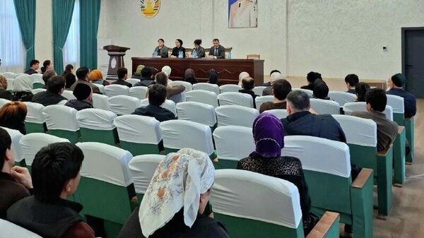 ‍ В Душанбе судят подростков - Sputnik Таджикистан