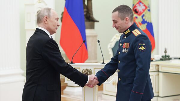 Вручение государственных наград Героям России  - Sputnik Тоҷикистон