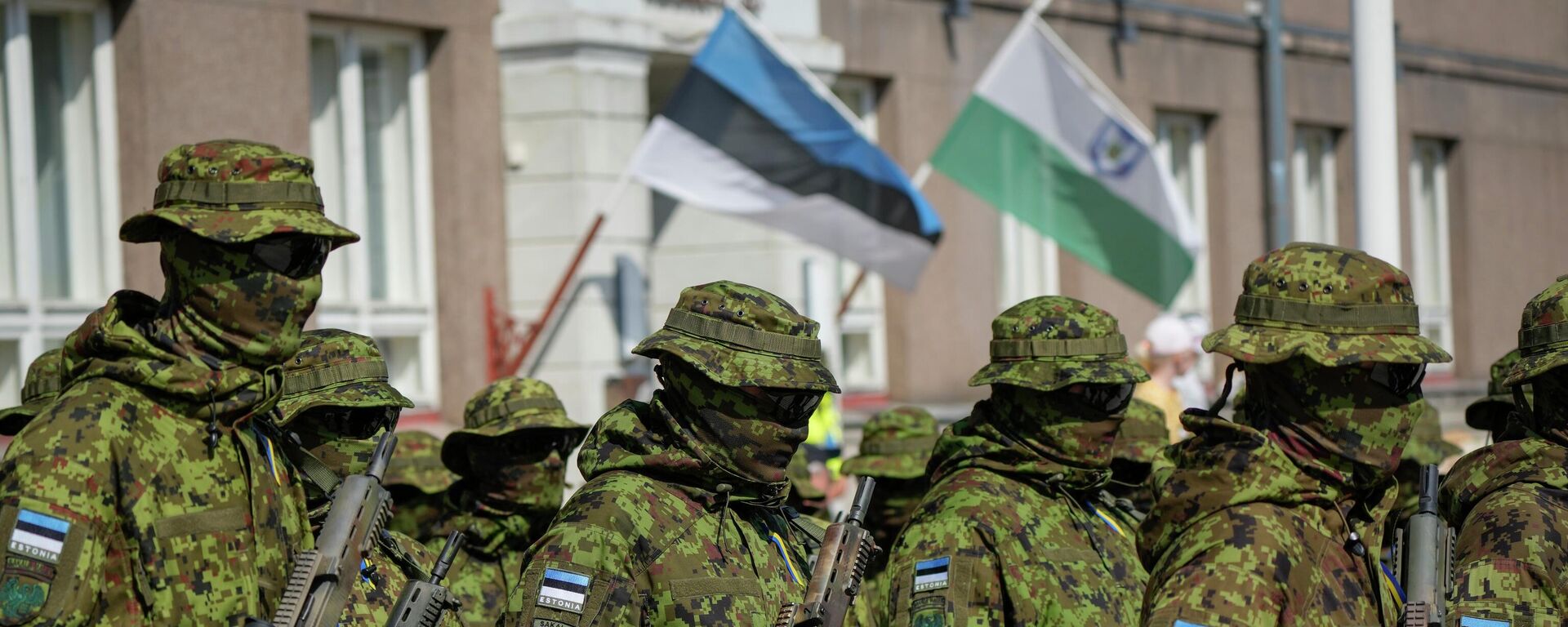 Эстонские солдаты на военном параде в  Вильянди, Эстония. Архивное фото - Sputnik Таджикистан, 1920, 27.02.2026