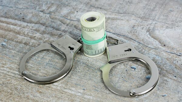 Наручники и доллары. - Sputnik Таджикистан