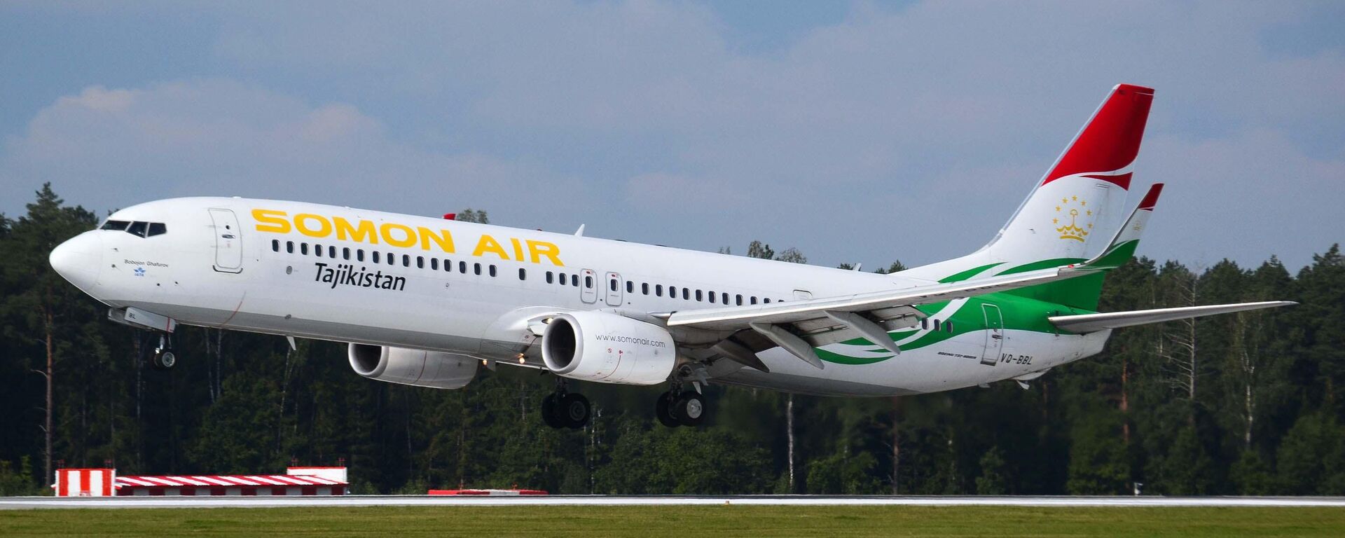Самолёт компании Сомон Эйр  - Sputnik Тоҷикистон, 1920, 03.03.2026