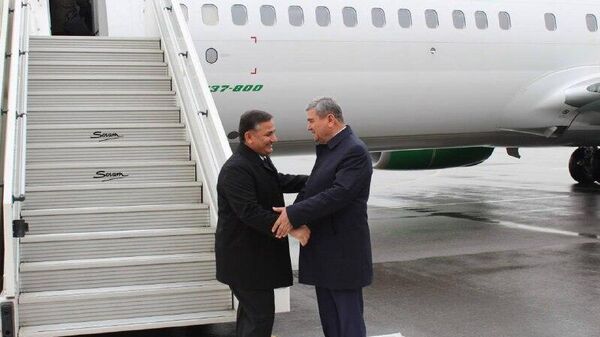 Делегация Туркменистана прибыла в Таджикистан - Sputnik Таджикистан