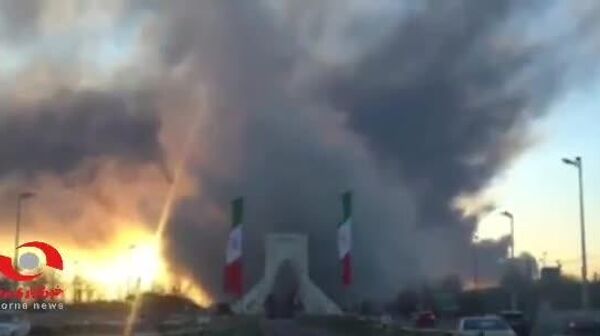 США и Израиль снова нанесли ракетный удар по Тегерану - Sputnik Таджикистан