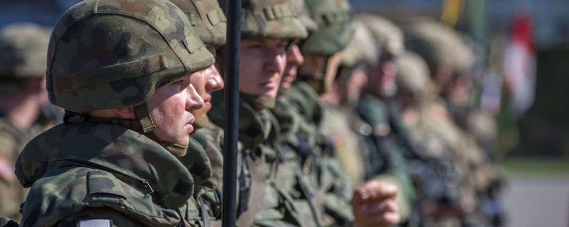 Солдаты польской батальонной боевой группы НАТО. - Sputnik Тоҷикистон, 1920, 05.03.2026