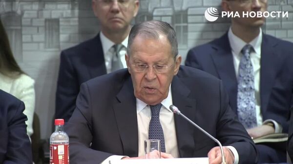 США косвенно помогают Украине - Sputnik Таджикистан